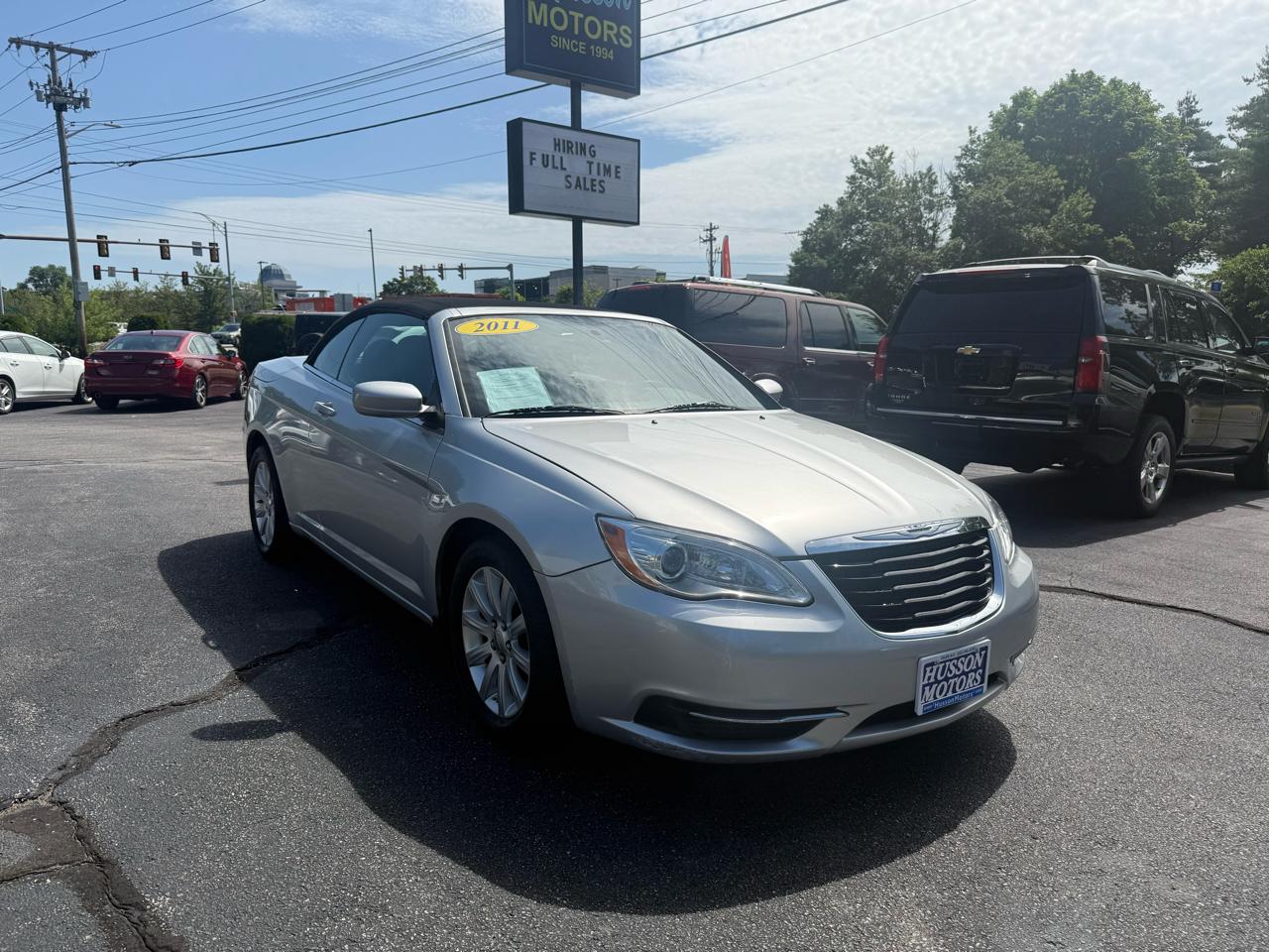 Chrysler 200  2011