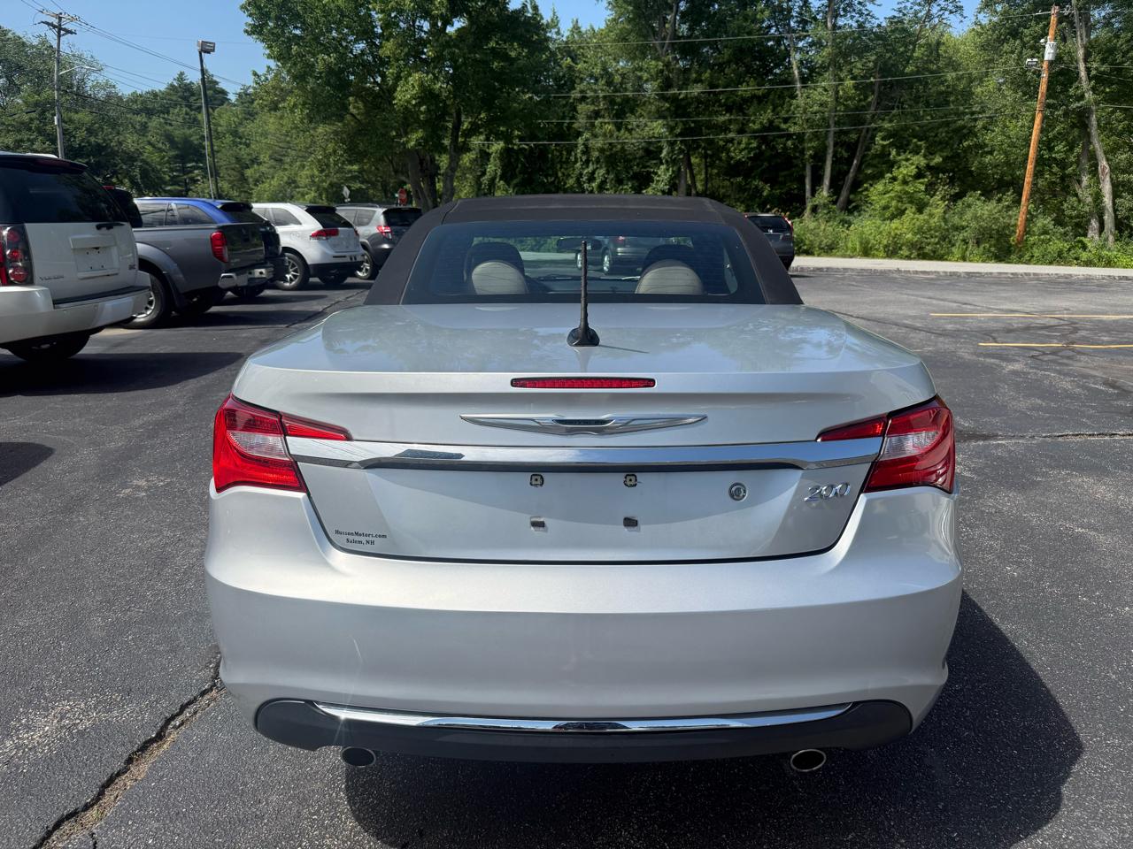 Chrysler 200  2011