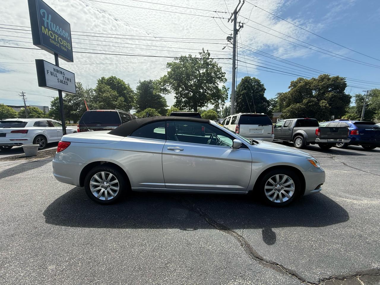 Chrysler 200  2011