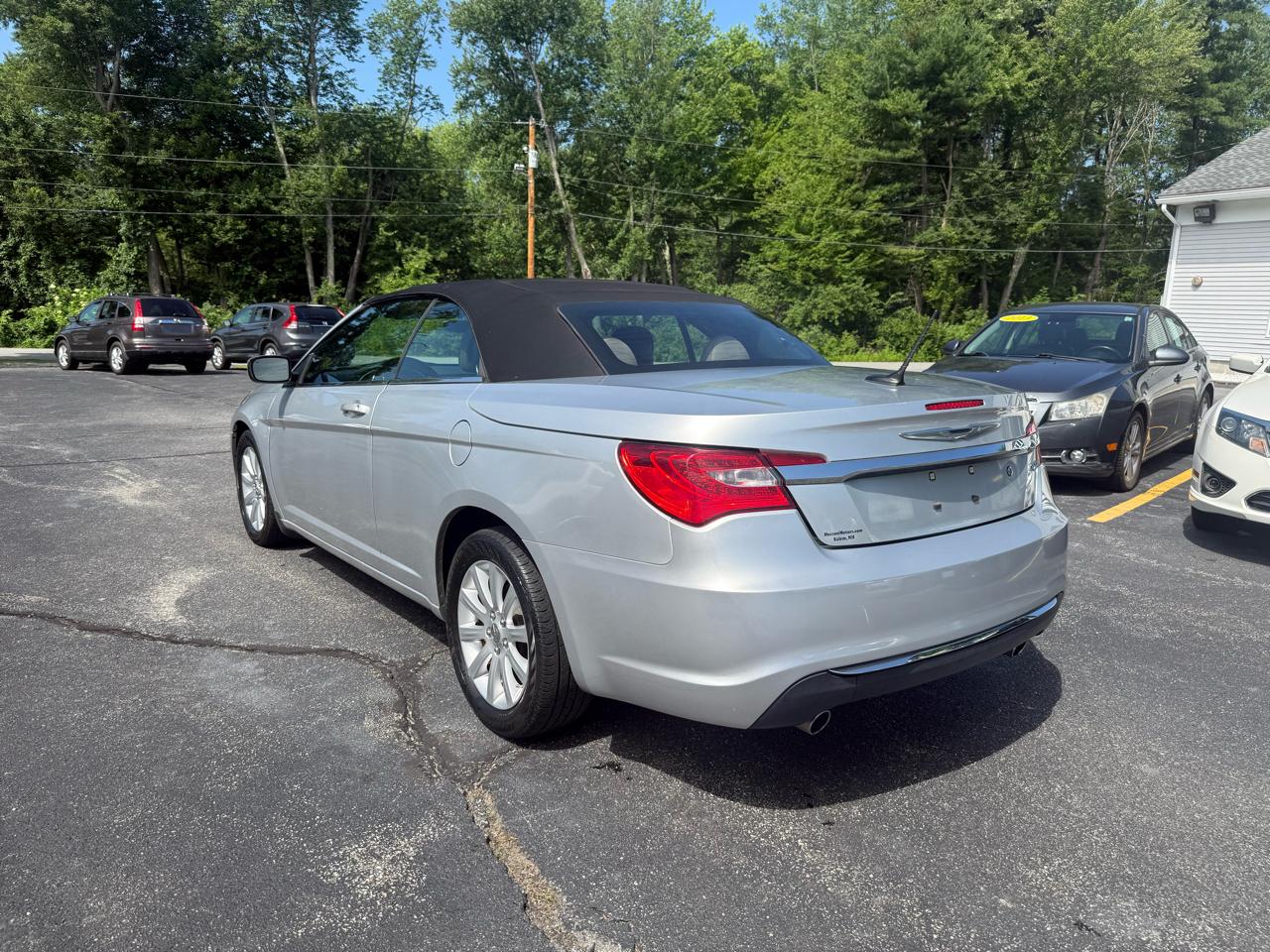 Chrysler 200  2011