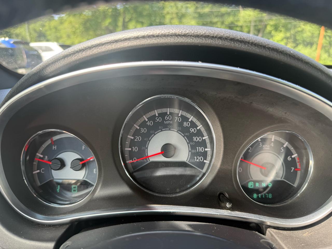 Chrysler 200  2011