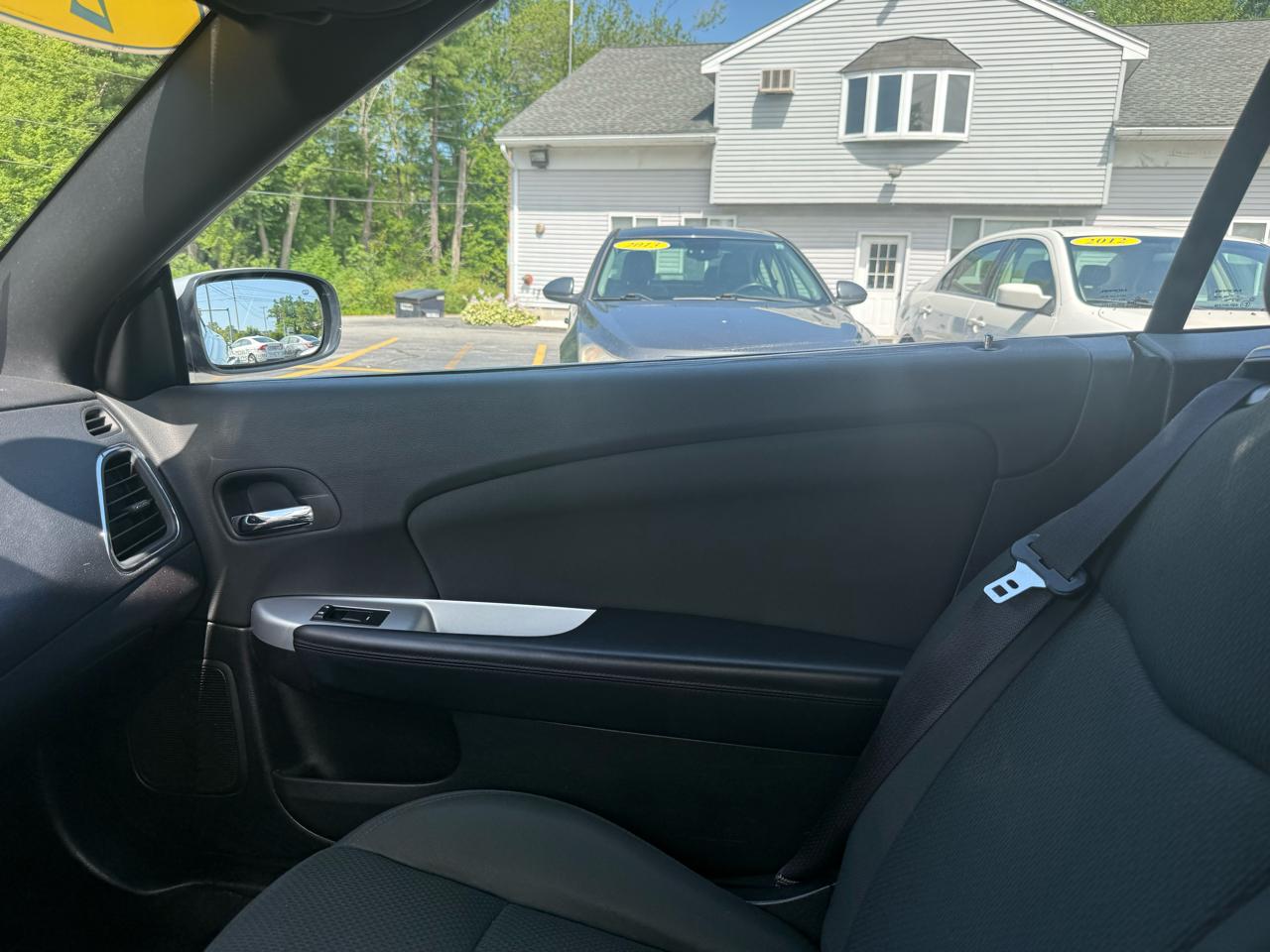 Chrysler 200  2011