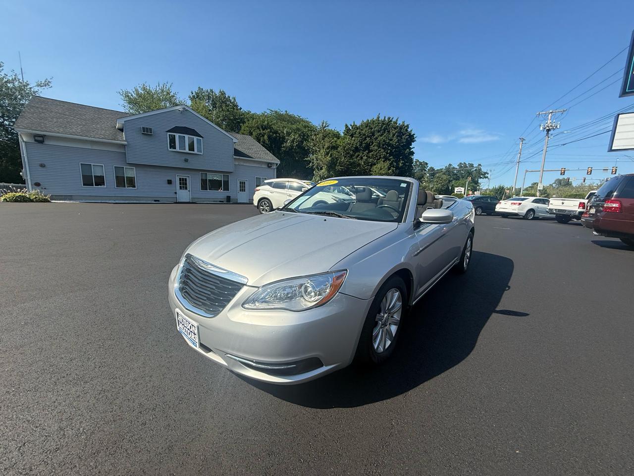 Chrysler 200  2011
