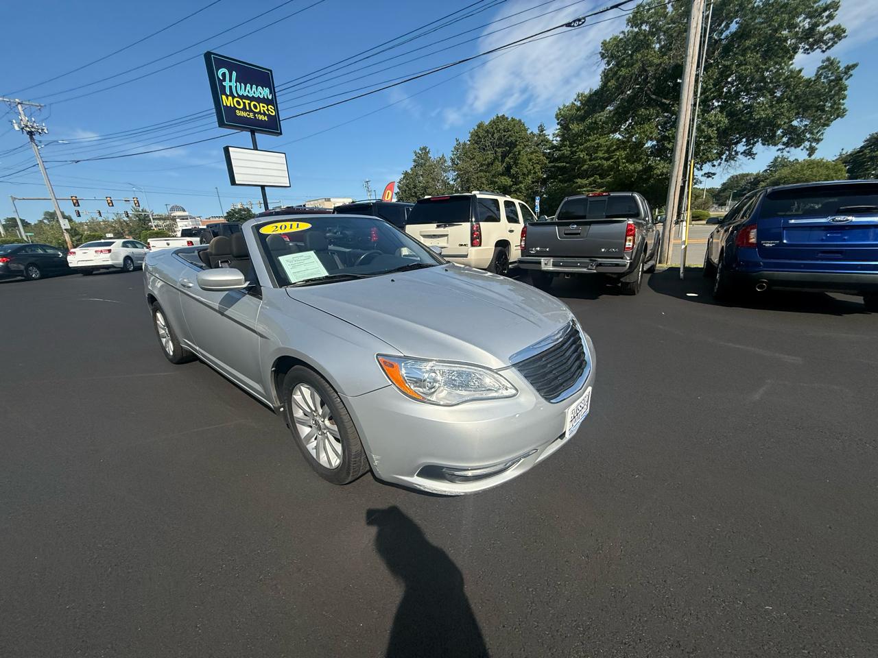 Chrysler 200  2011