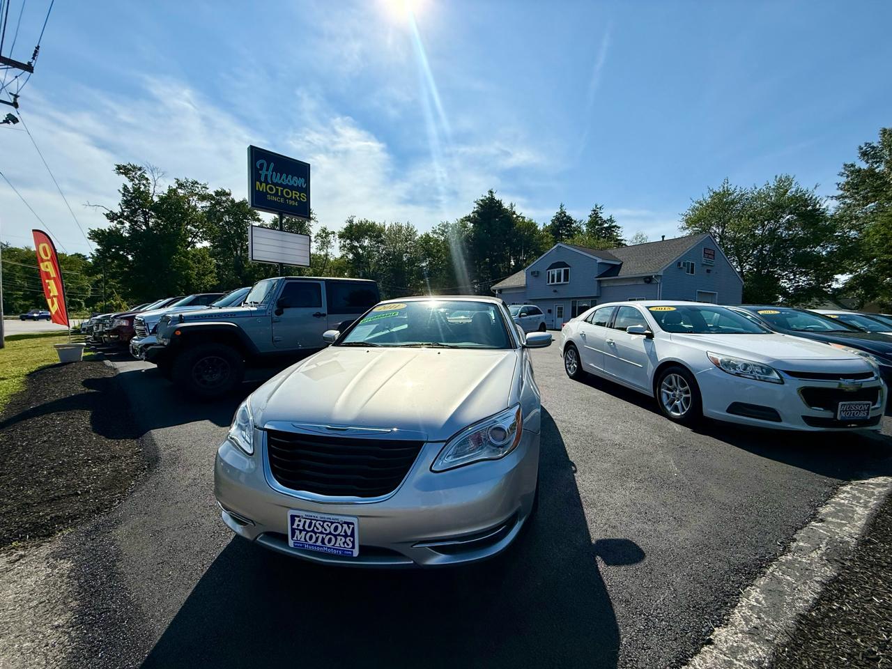 Chrysler 200  2011
