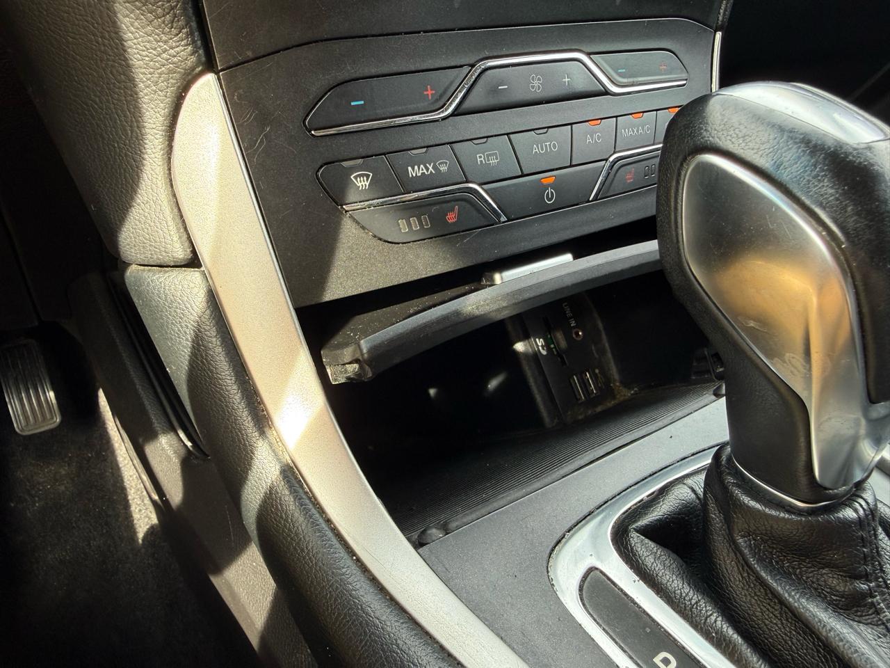 Ford Edge  2015