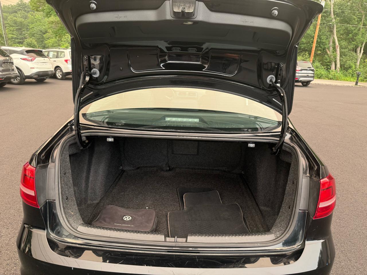 Volkswagen Jetta Sedan  2015