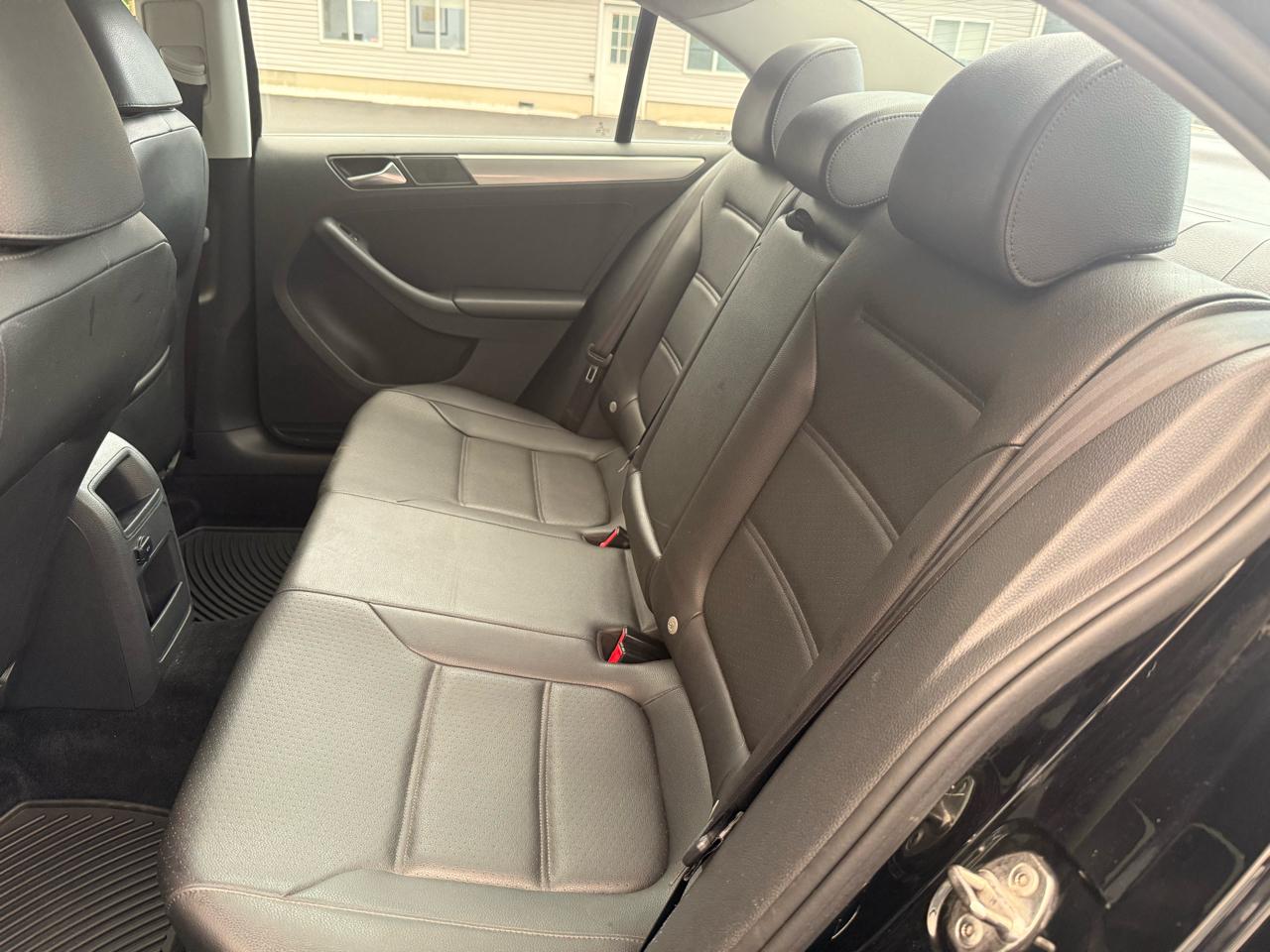 Volkswagen Jetta Sedan  2015