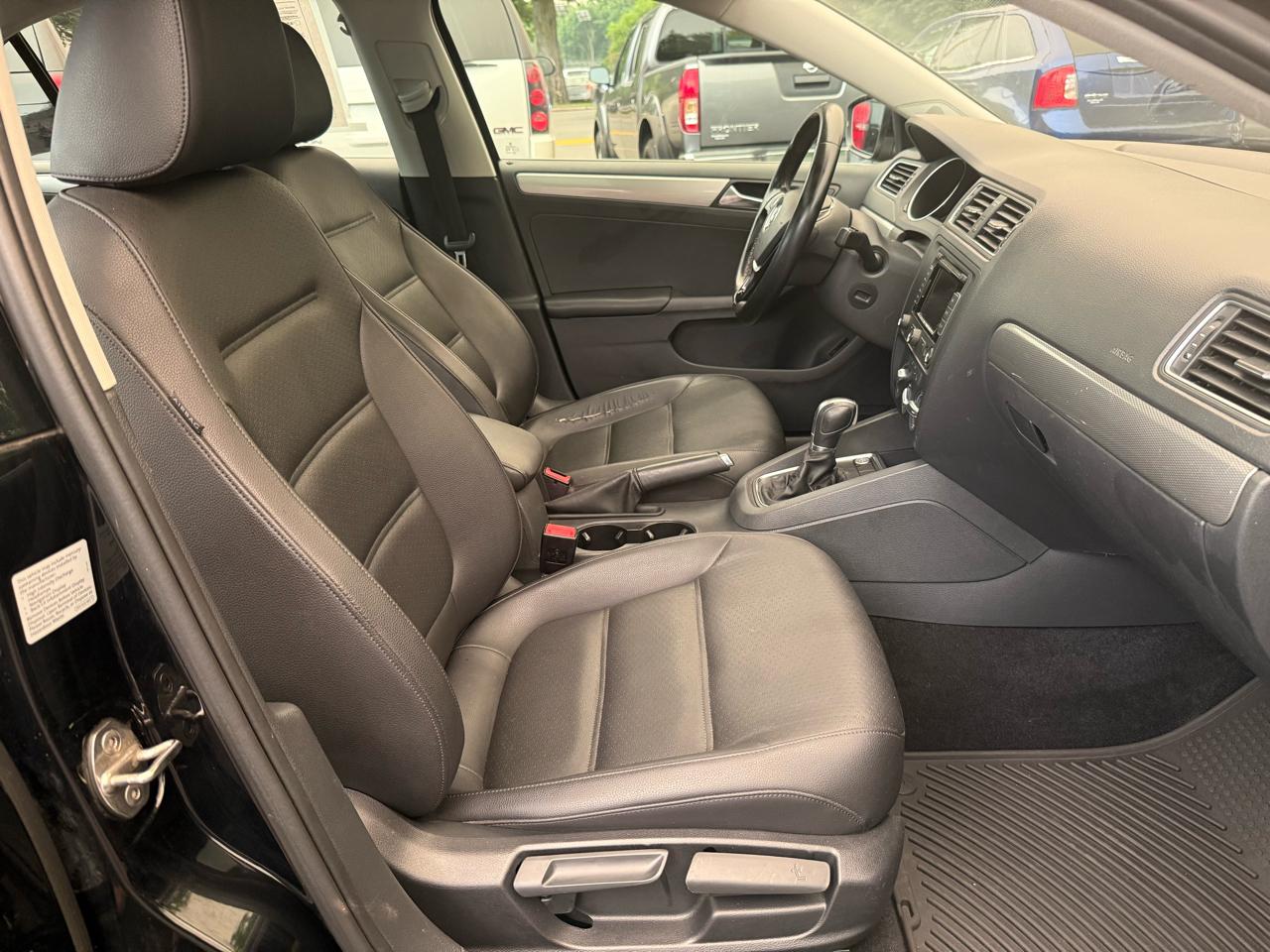 Volkswagen Jetta Sedan  2015