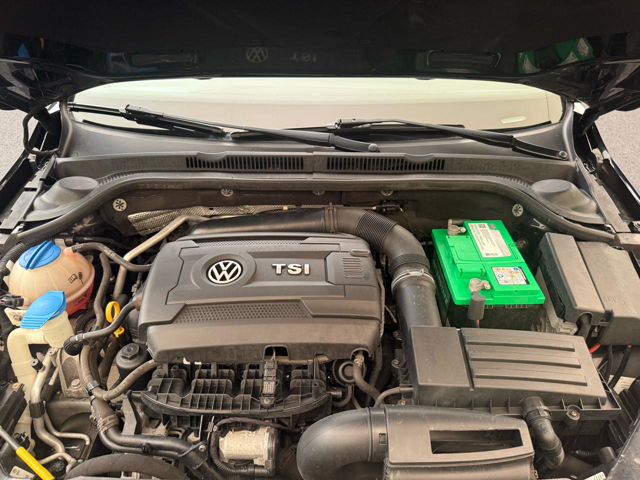 Volkswagen Jetta Sedan  2015