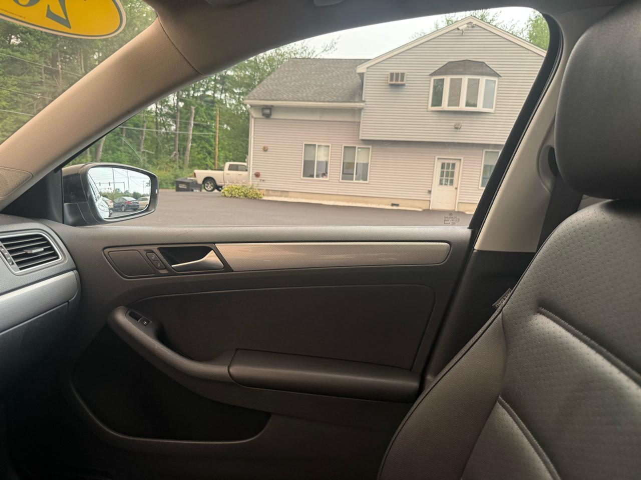 Volkswagen Jetta Sedan  2015