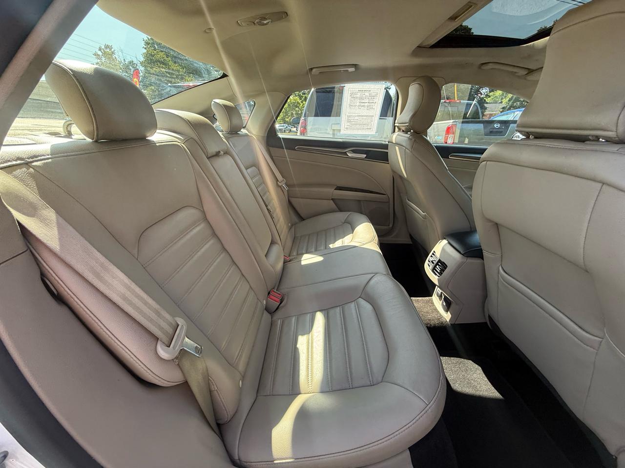 Ford Fusion Energi  2017