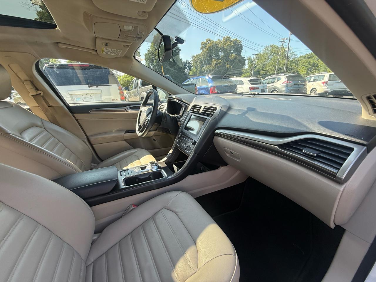 Ford Fusion Energi  2017