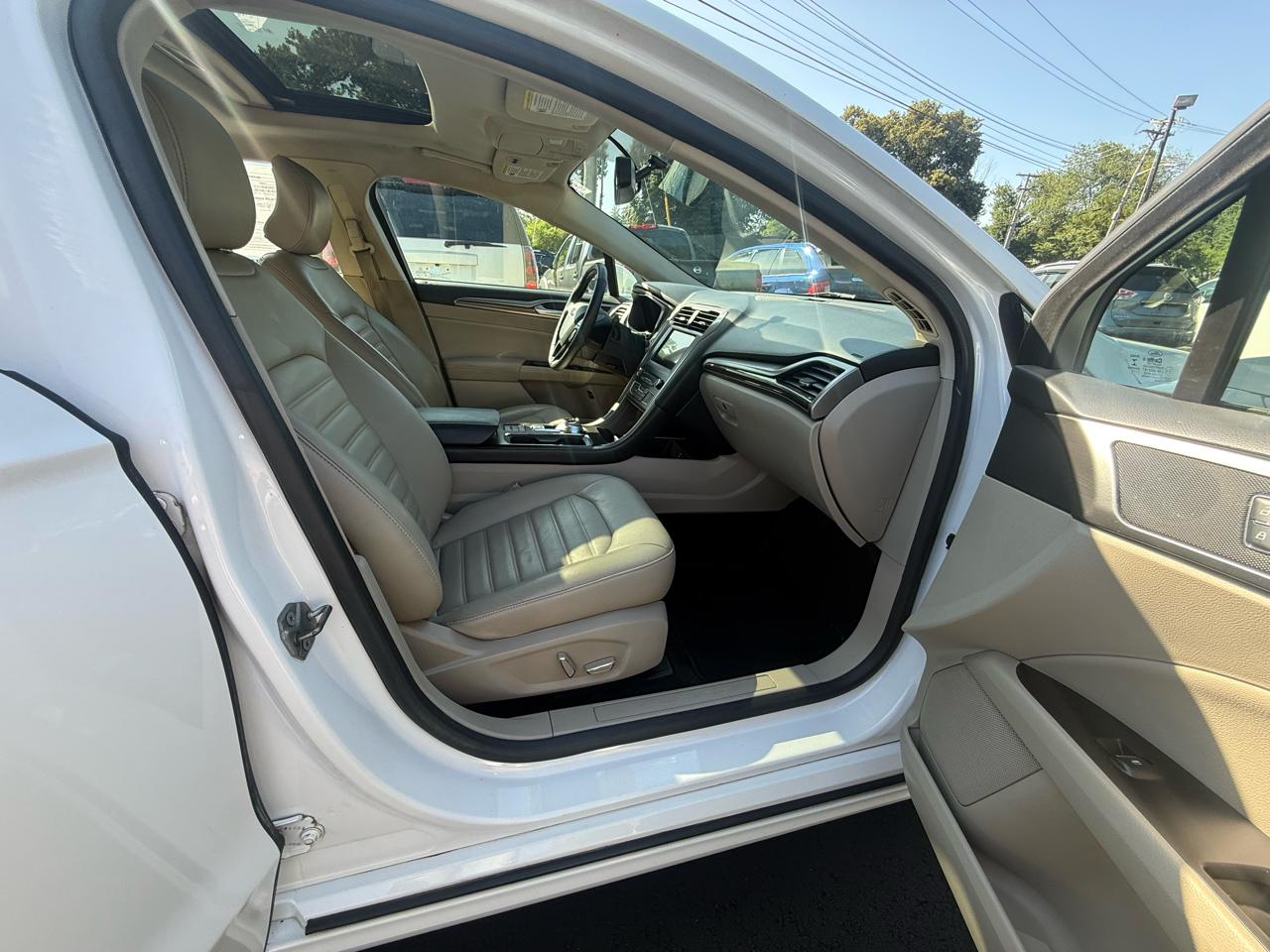 Ford Fusion Energi  2017
