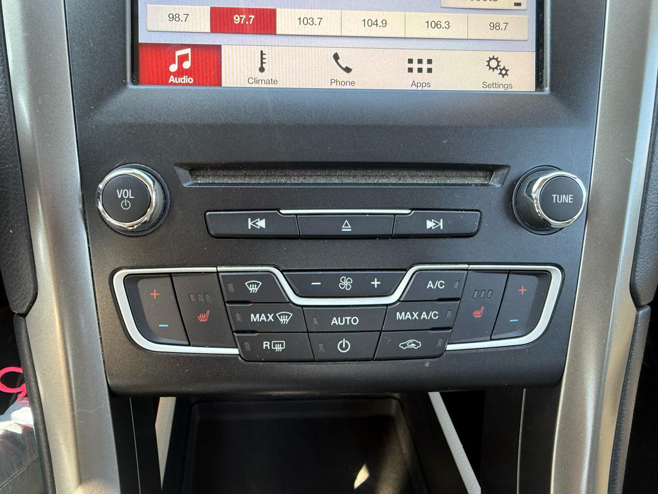 Ford Fusion Energi  2017