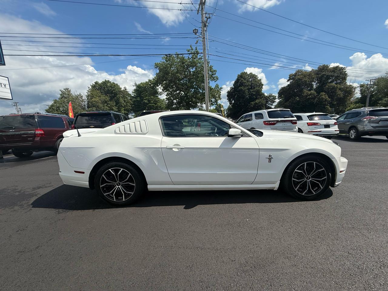 Ford Mustang  2013