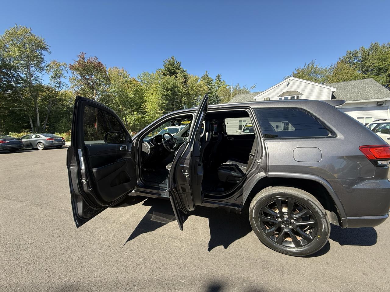 Jeep Grand Cherokee  2017