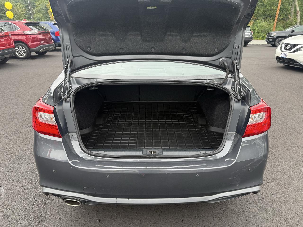Subaru Legacy  2018