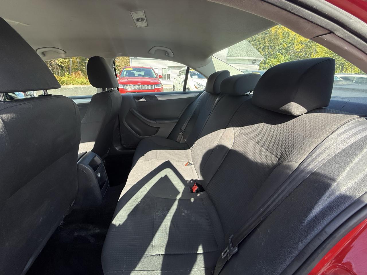 Volkswagen Jetta Sedan  2015