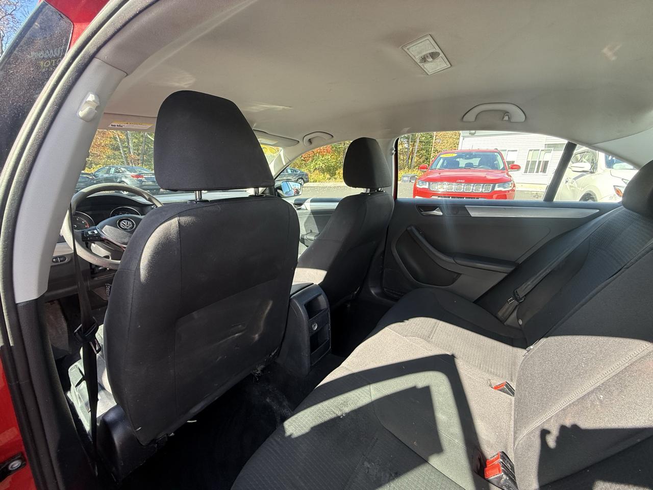 Volkswagen Jetta Sedan  2015