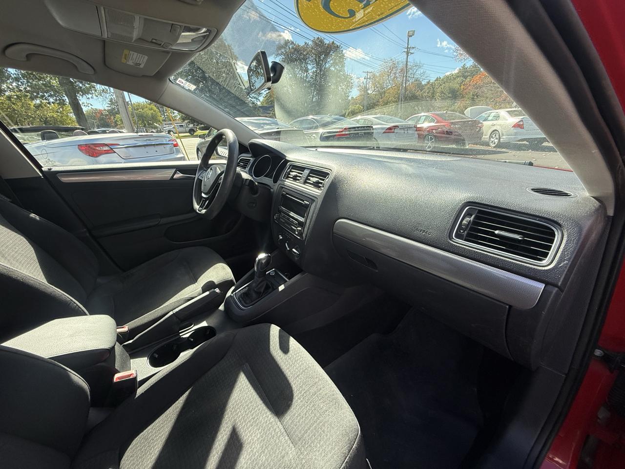 Volkswagen Jetta Sedan  2015