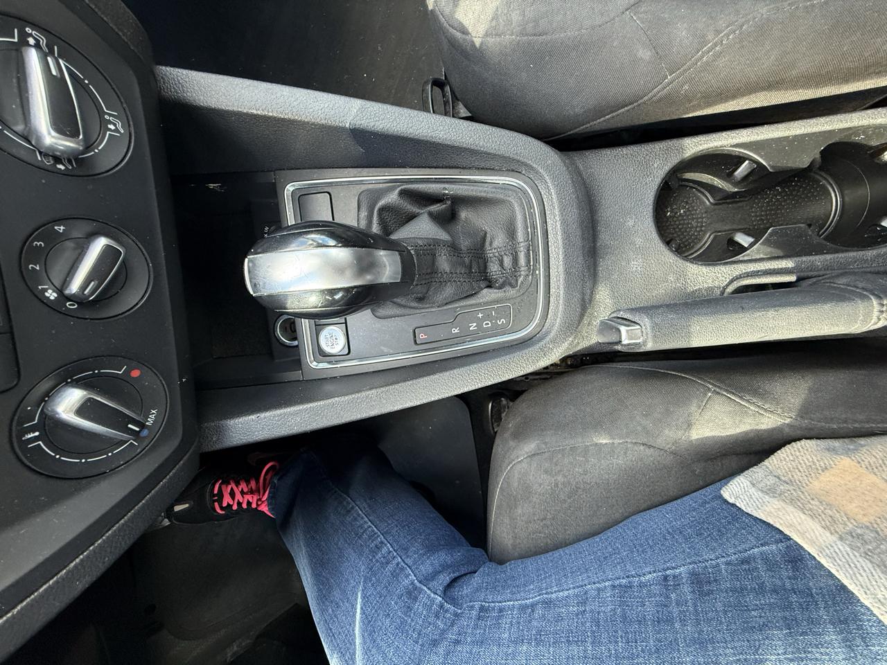 Volkswagen Jetta Sedan  2015