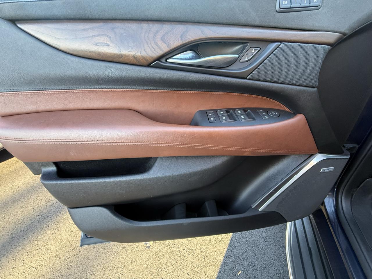 Cadillac Escalade  2018