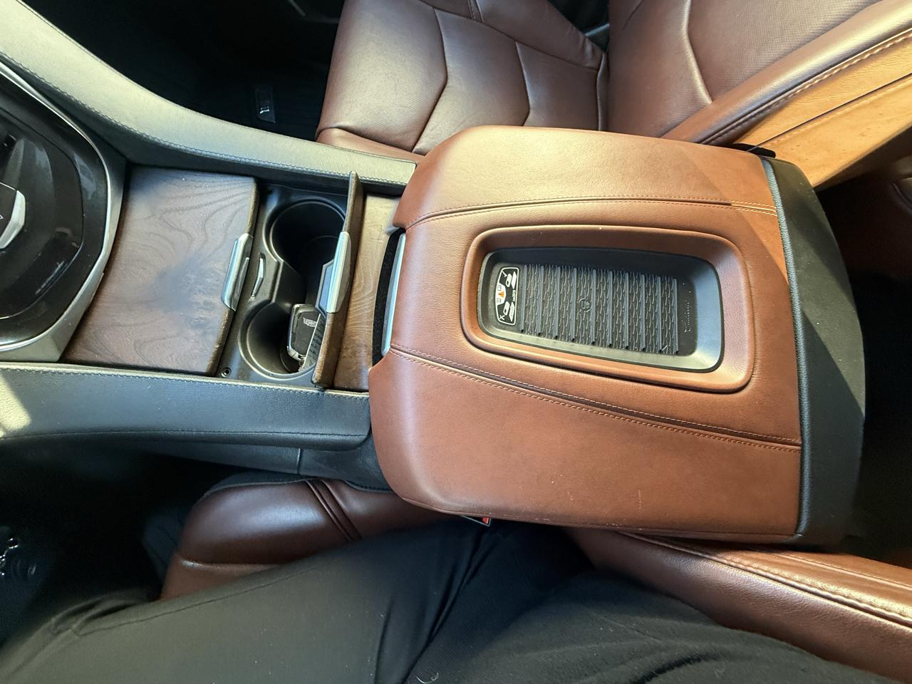 Cadillac Escalade  2018