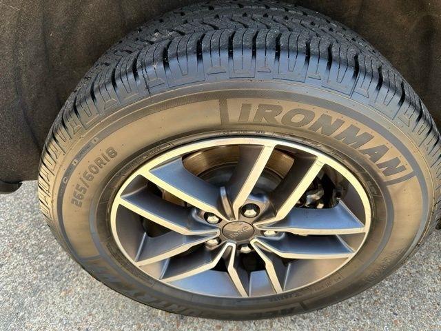 Jeep Grand Cherokee  2021