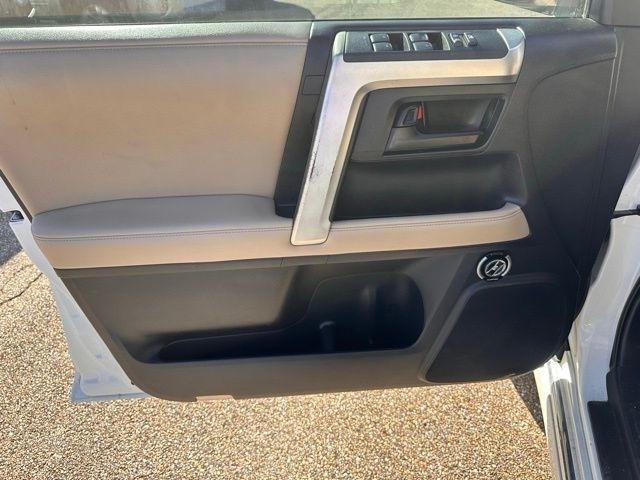 Toyota 4Runner  2012