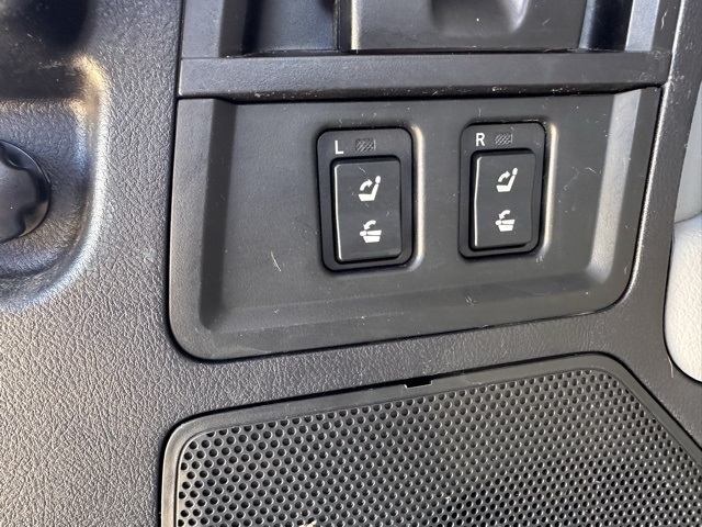 Toyota Sequoia  2014