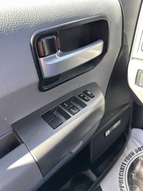 Toyota Sequoia  2014