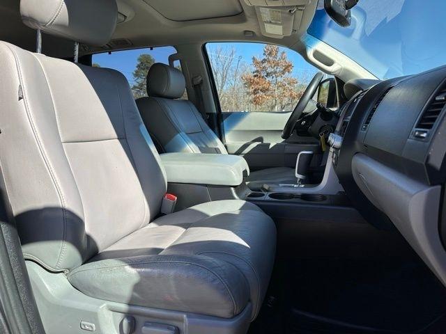 Toyota Sequoia  2014