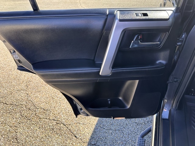 Toyota 4Runner  2014