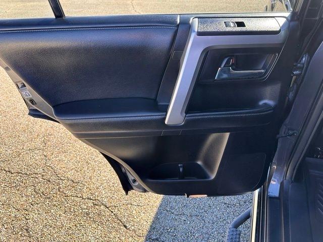 Toyota 4Runner  2014