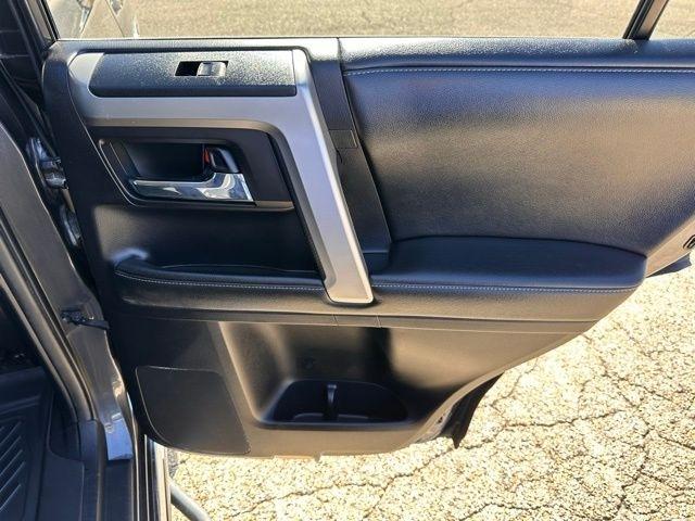 Toyota 4Runner  2014