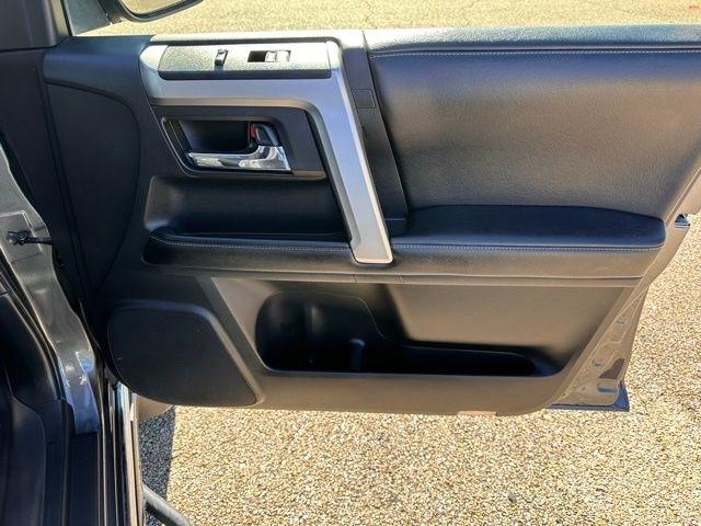 Toyota 4Runner  2014