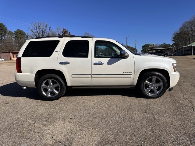 Chevrolet Tahoe  2014