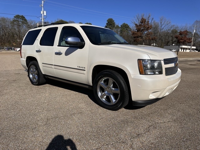 Chevrolet Tahoe  2014