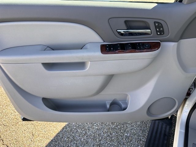 Chevrolet Tahoe  2014