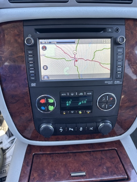 Chevrolet Tahoe  2014