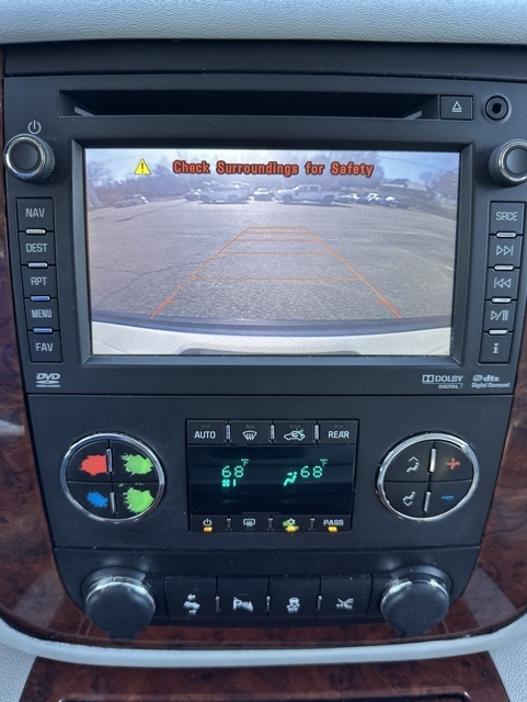 Chevrolet Tahoe  2014