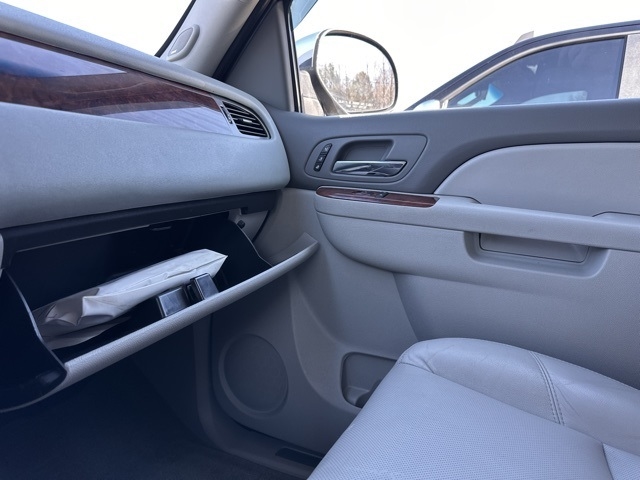 Chevrolet Tahoe  2014