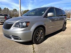 2015 Chrysler Town & Country 