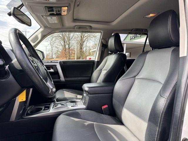 Toyota 4Runner  2014