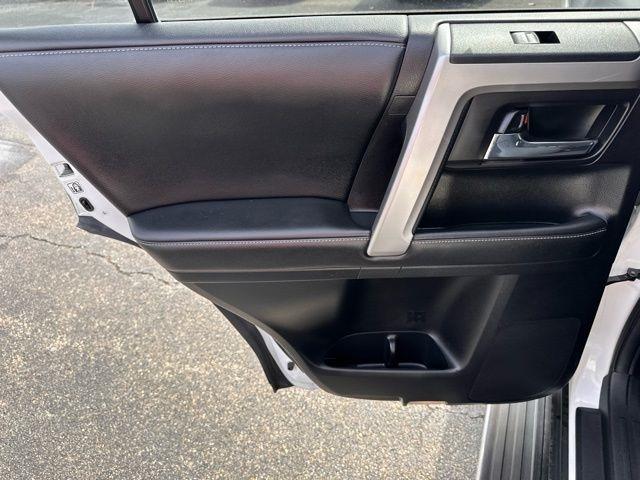 Toyota 4Runner  2014