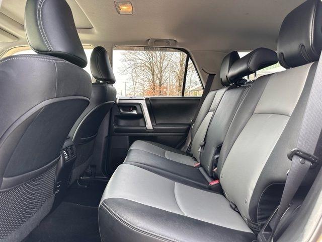 Toyota 4Runner  2014