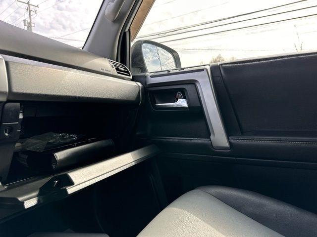 Toyota 4Runner  2014