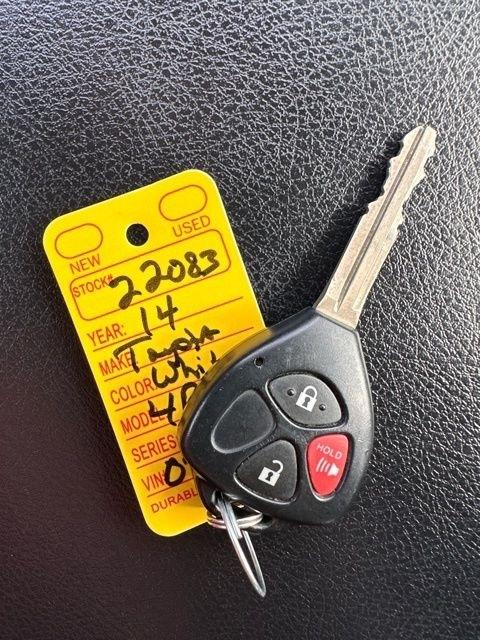 Toyota 4Runner  2014