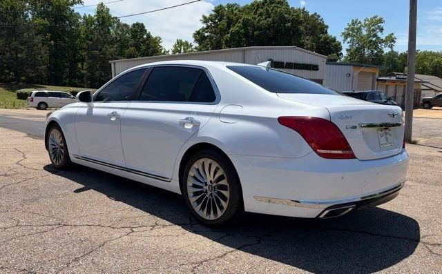 Genesis G90  2018